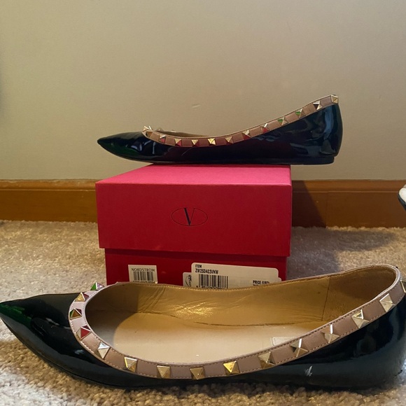Valentino Garavani Rockstud Pointed Toe Ballerina Flat - Picture 2 of 13